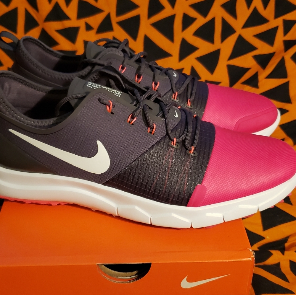 Nike W Nike FI Impact 3 (golf)- size 11 Women's